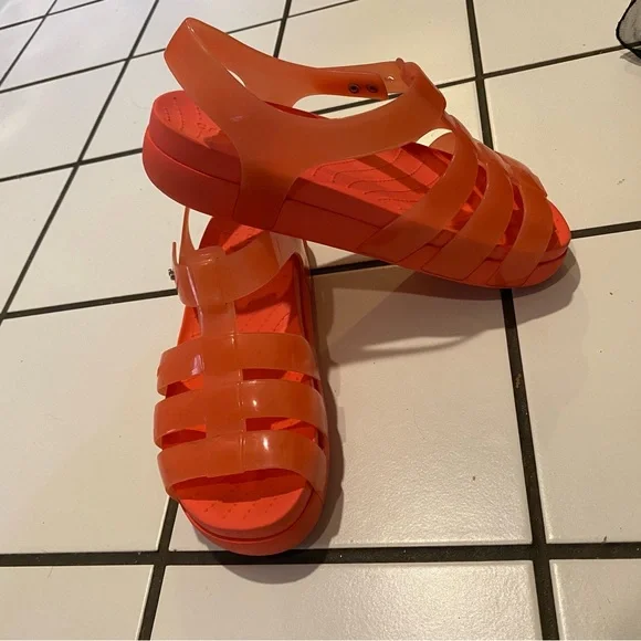 Crocs Splash Glossy Fisherman Sandals size 8 - Picture 2 of 7